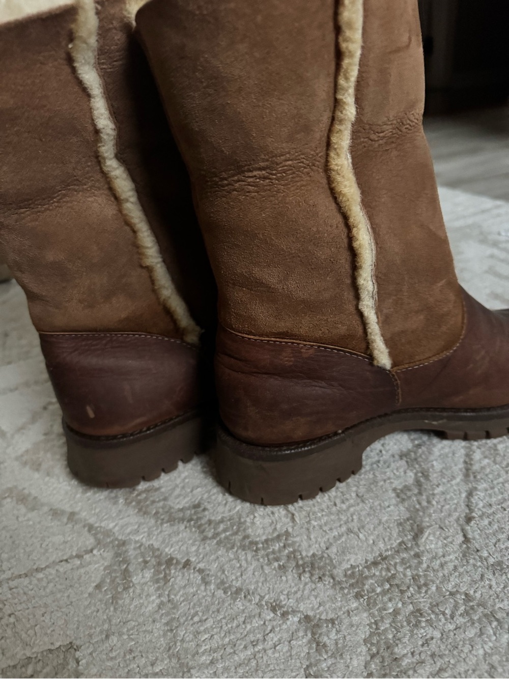 Shearling Cuff Winter Boot - Picture 6 of 8